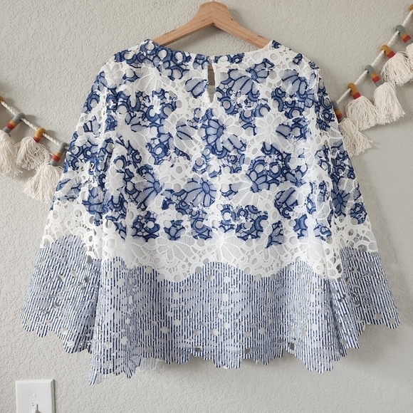 Chico's Floral Blue Printed Lace Top Flare Sleeve Prairie Coastal Modest 12/14 - Picture 3 of 12